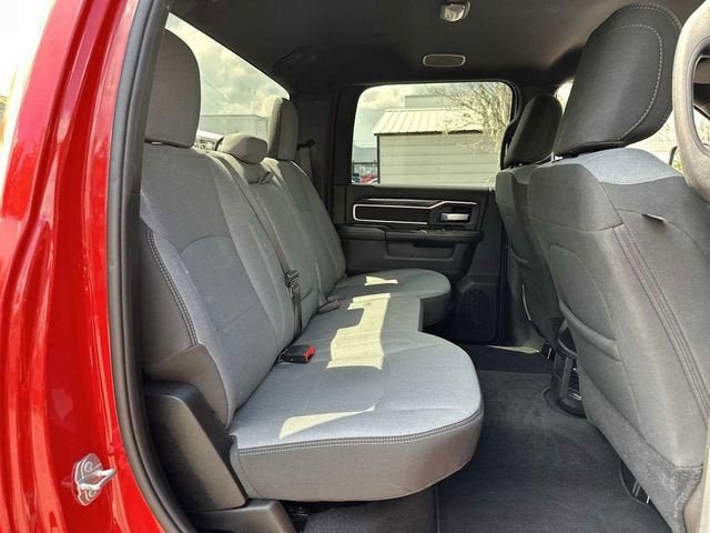 RAM 2500 Big Horn de 2024, cabina doble, tracción 4x4 y caja de 6'4"