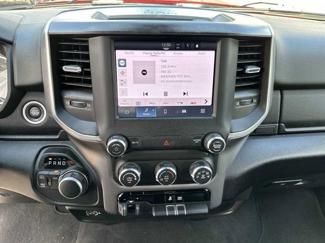 RAM 2500 Big Horn de 2024, cabina doble, tracción 4x4 y caja de 6'4"