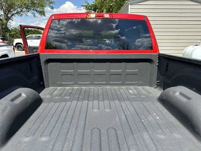 RAM 2500 Big Horn de 2024, cabina doble, tracción 4x4 y caja de 6'4"