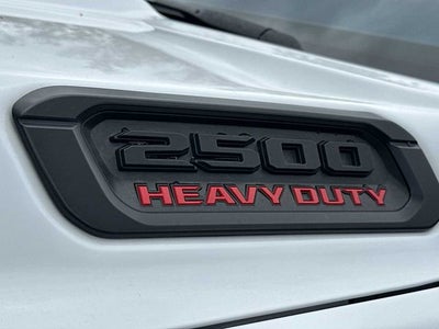 RAM 2500 Limited de 2022, cabina doble, tracción 4x4, caja de 1,93 m