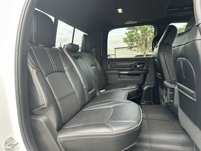RAM 2500 Limited de 2022, cabina doble, tracción 4x4, caja de 1,93 m