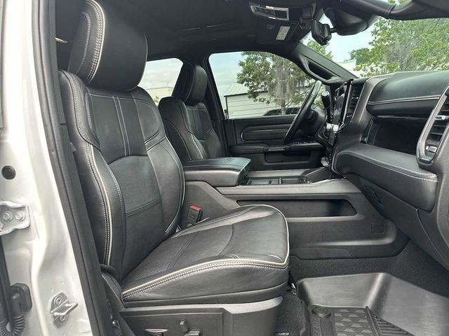 RAM 2500 Limited de 2022, cabina doble, tracción 4x4, caja de 1,93 m