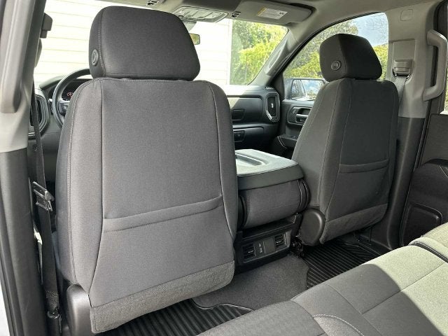 Chevrolet Silverado 1500 Custom Trail Boss 2024