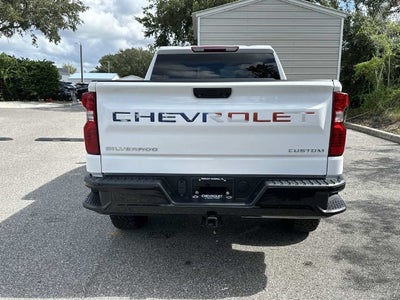 Chevrolet Silverado 1500 Custom Trail Boss 2024