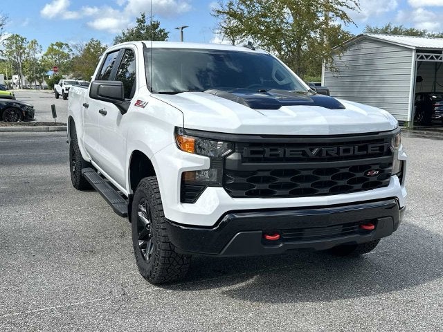 Chevrolet Silverado 1500 Custom Trail Boss 2024