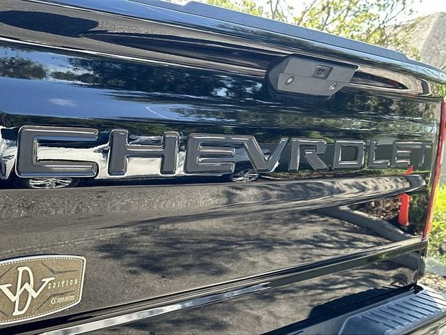 Chevrolet Silverado 1500 Custom Trail Boss 2021