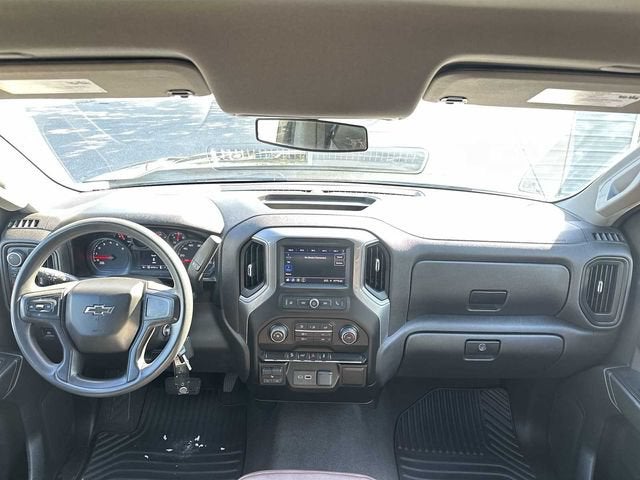 Chevrolet Silverado 1500 Custom Trail Boss 2021