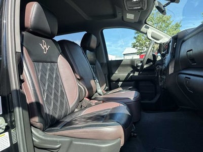 Chevrolet Silverado 1500 Custom Trail Boss 2021