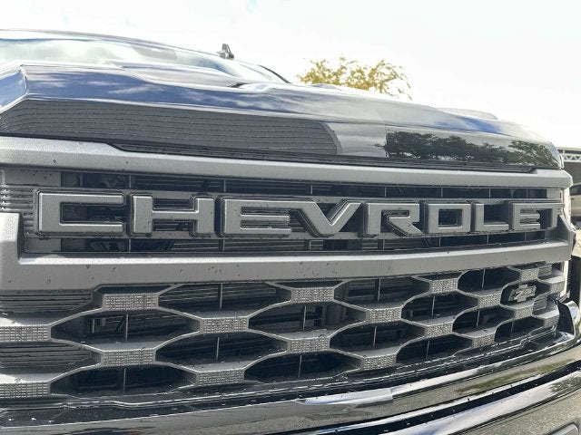 Chevrolet Silverado 1500 Custom Trail Boss 2026