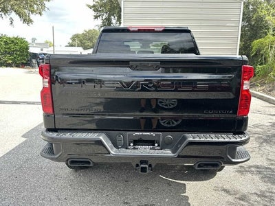 Chevrolet Silverado 1500 Custom Trail Boss 2026