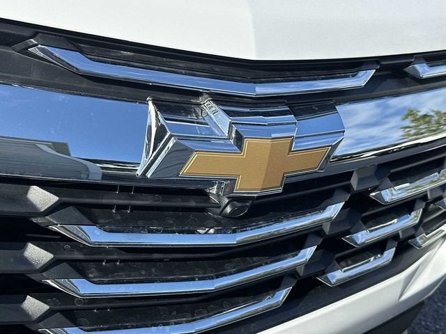 Chevrolet Equinox LT 2027