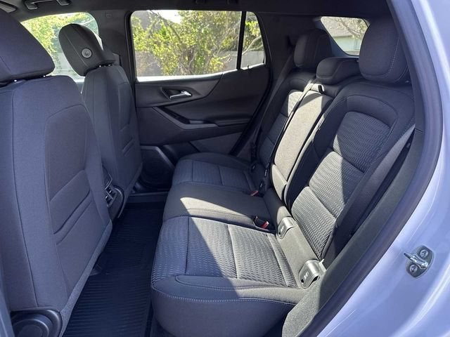 Chevrolet Equinox LT 2027