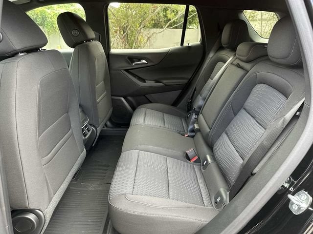 Chevrolet Equinox LT 2027