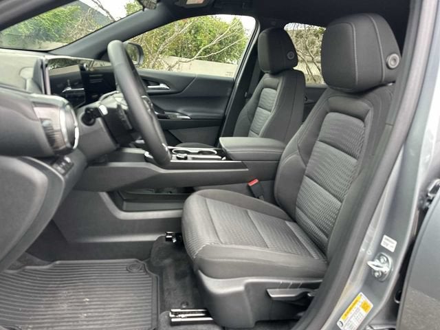 Chevrolet Equinox LT 2027