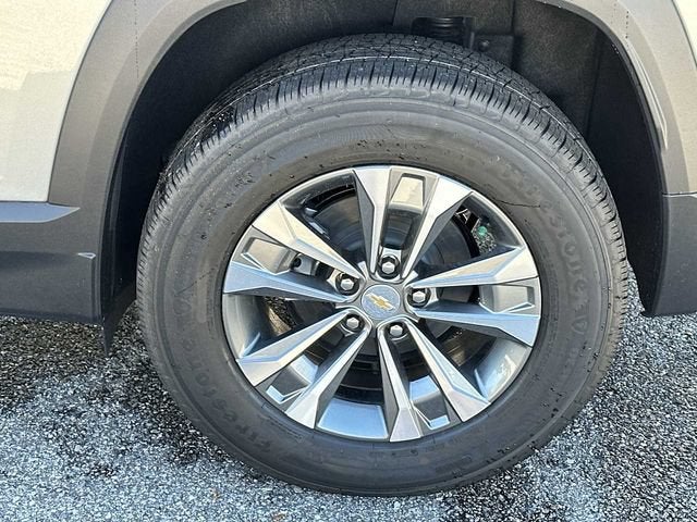 Chevrolet Equinox LT 2027