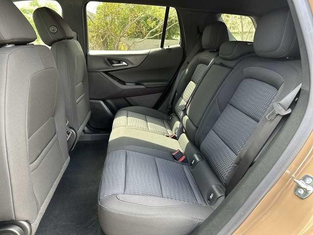 Chevrolet Equinox LT 2027