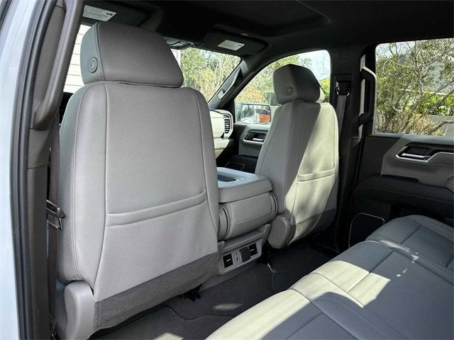 GMC Sierra 1500 SLT 2025