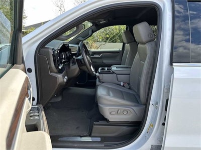 GMC Sierra 1500 SLT 2025