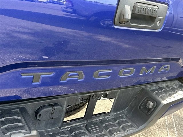 Toyota Tacoma 2WD SR5 2023