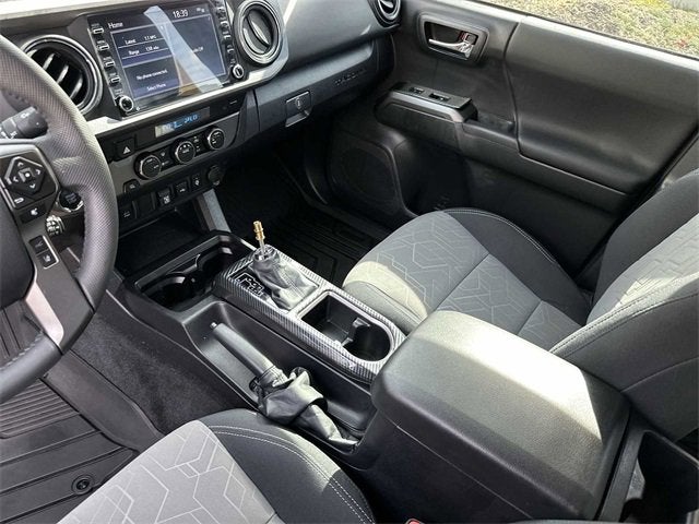 Toyota Tacoma 2WD SR5 2023