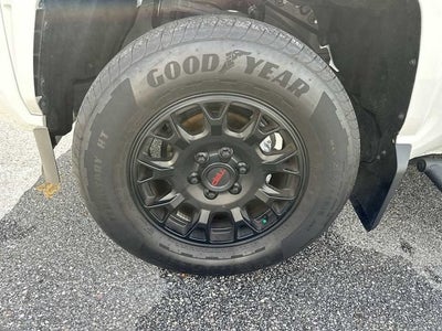 Toyota Tacoma SR5 2025