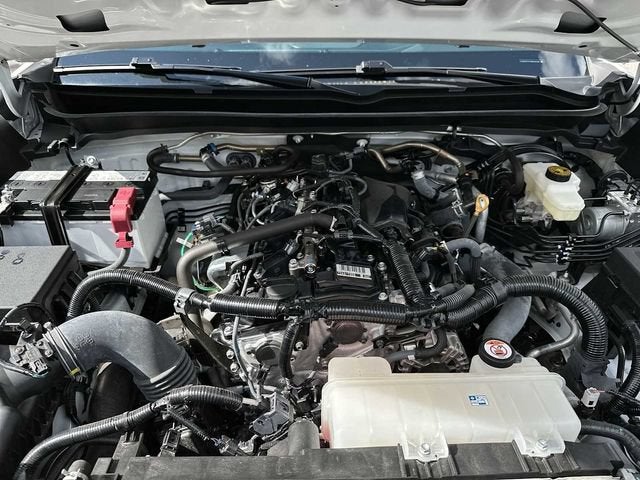 Toyota Tacoma SR5 2025