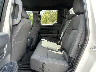 Toyota Tacoma SR5 2025
