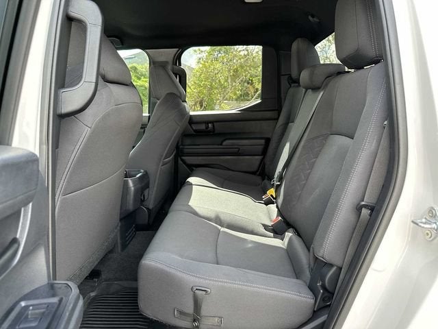Toyota Tacoma SR5 2025