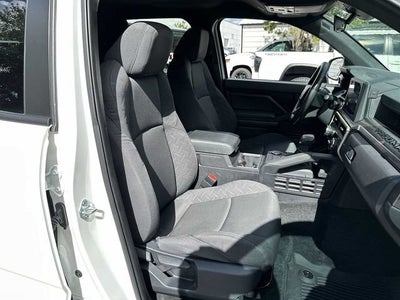 Toyota Tacoma SR5 2025