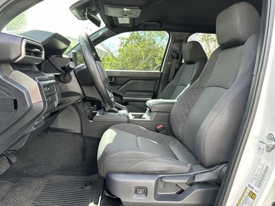 Toyota Tacoma SR5 2025