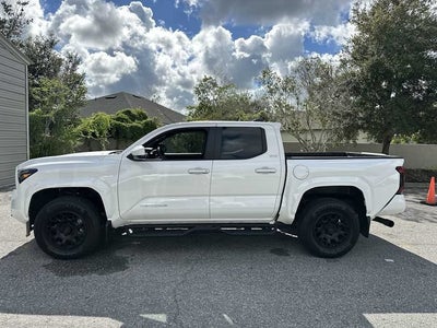 Toyota Tacoma SR5 2025