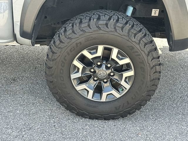 Toyota Tacoma 2WD SR5 de 2021