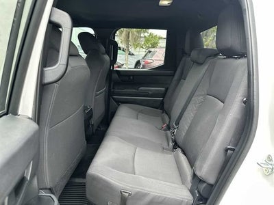 Toyota Tacoma SR 2024