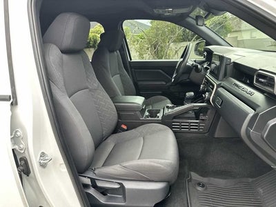 Toyota Tacoma SR 2024