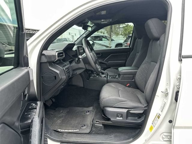 Toyota Tacoma SR 2024