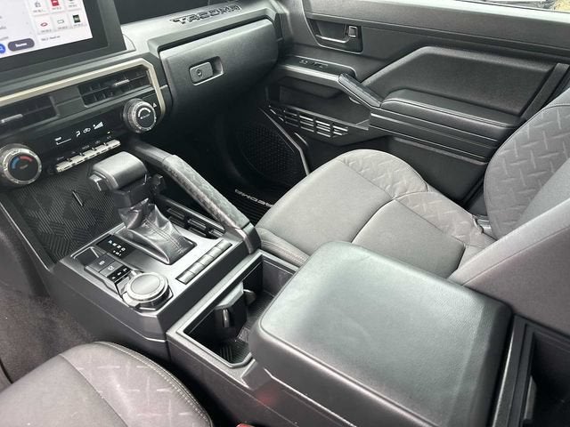 Toyota Tacoma SR 2024