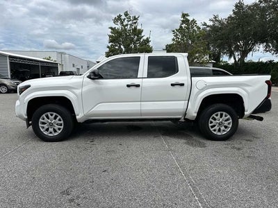 Toyota Tacoma SR 2024