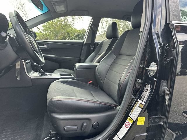 Toyota Camry SE 2016
