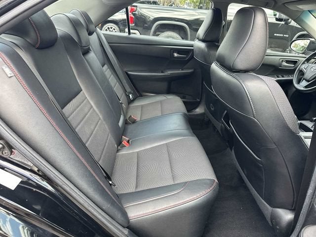 Toyota Camry SE 2016