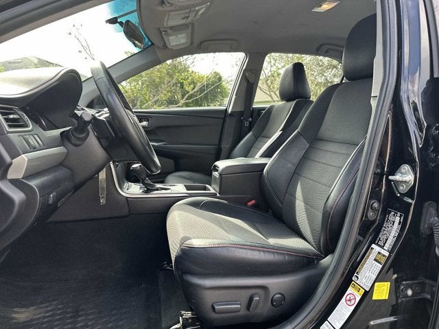 Toyota Camry SE 2016