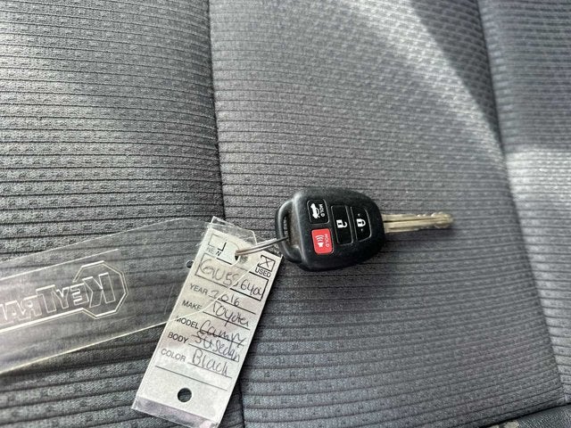 Toyota Camry SE 2016