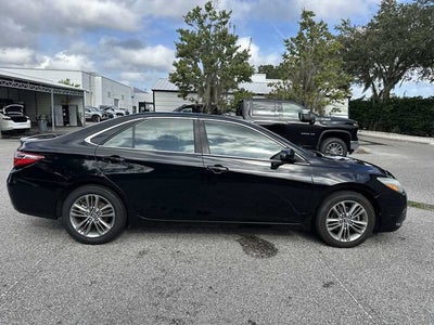 Toyota Camry SE 2016