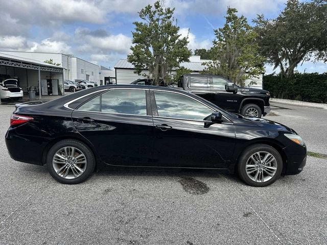 Toyota Camry SE 2016