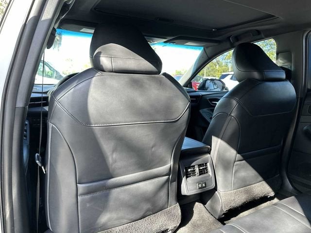 Toyota Avalon XSE Nightshade 2021