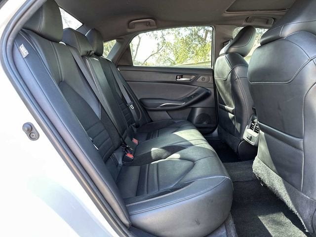 Toyota Avalon XSE Nightshade 2021