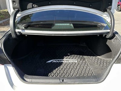 Toyota Avalon XSE Nightshade 2021