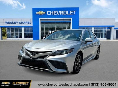 Toyota Camry SE 2021