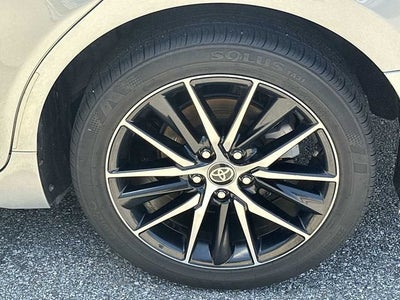 Toyota Camry SE 2021