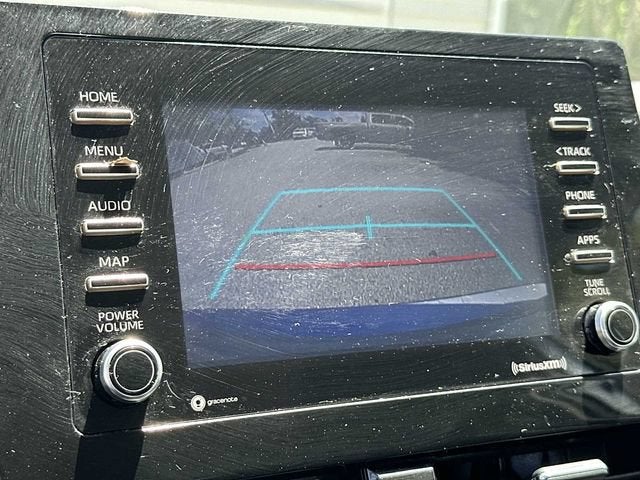 Toyota Camry SE 2021