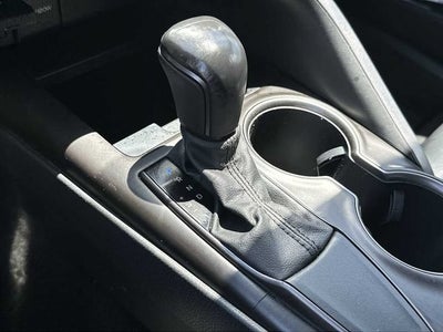 Toyota Camry SE 2021